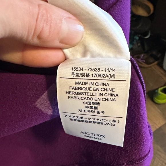 Arc'teryx Vibrant Purple Half-Zip Hoodie - Picture 4 of 5